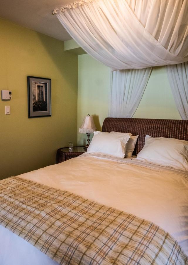 Hebergement Touristique Bed & Breakfast Granby Ngoại thất bức ảnh